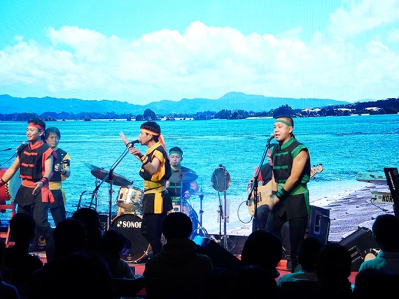 okinawan Music Karahai