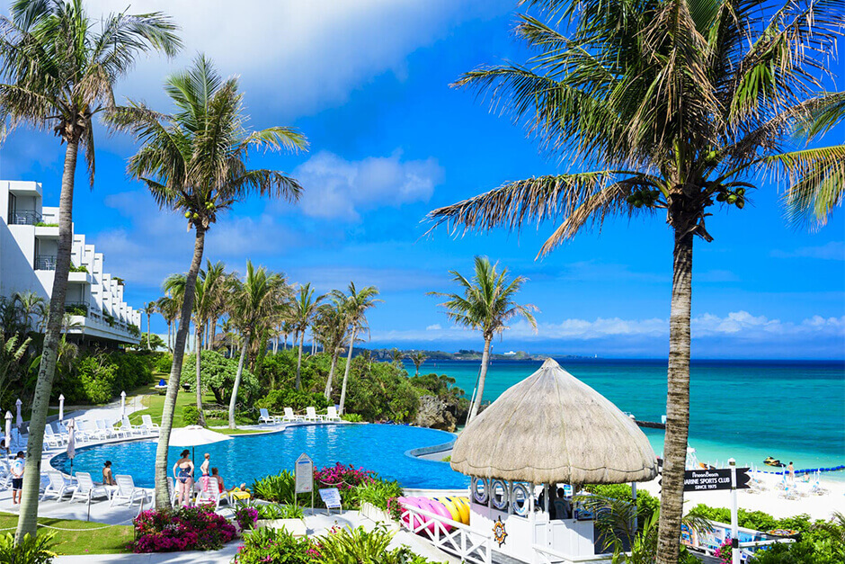 Pool at The Moon Beach Museum Resort