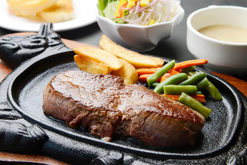 "Tenderloin steak" in Naha City.